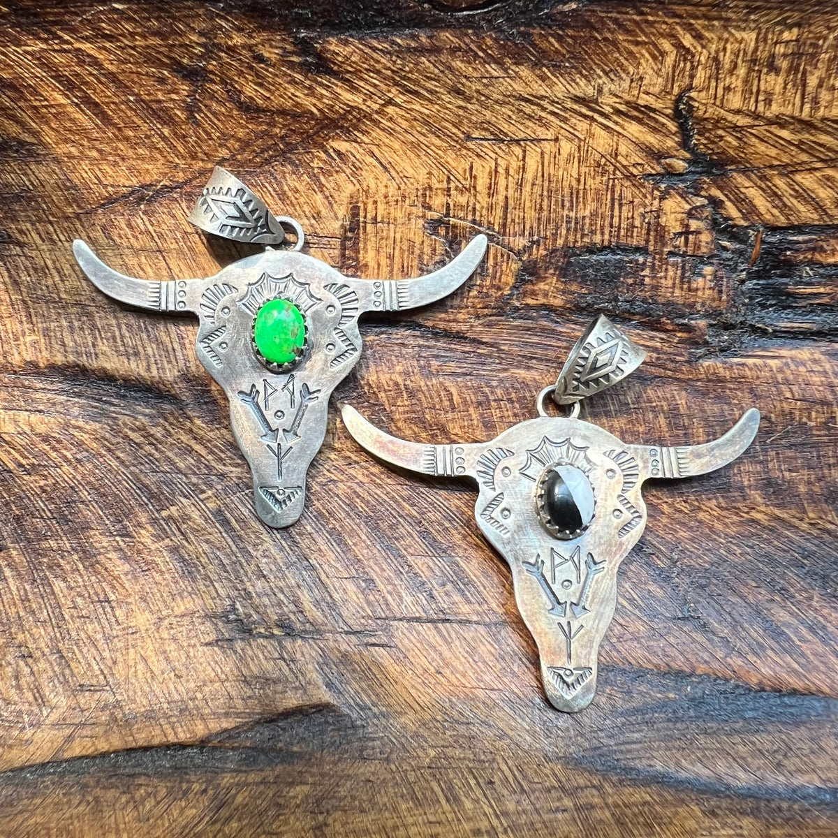 Sterling Silver Steer Head Pendant – Sonoran Gold or White Buffalo