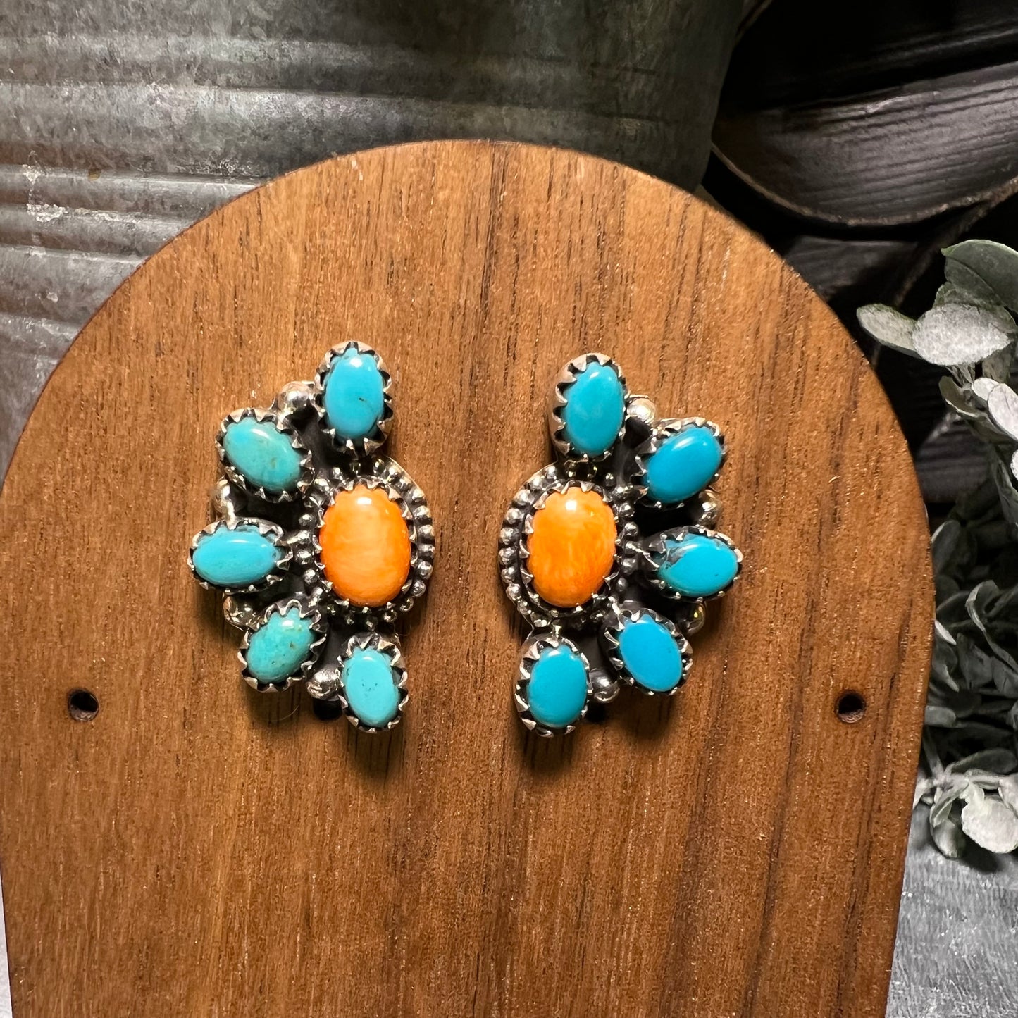 Sterling Silver Kingman Turquoise Spiny Oyster Half Cluster Stud Earrings