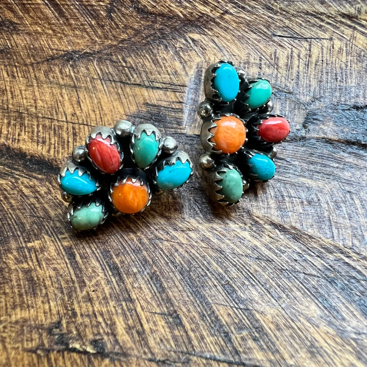 Sterling Silver Kingman Turquoise Spiny Oyster Half Cluster Earrings