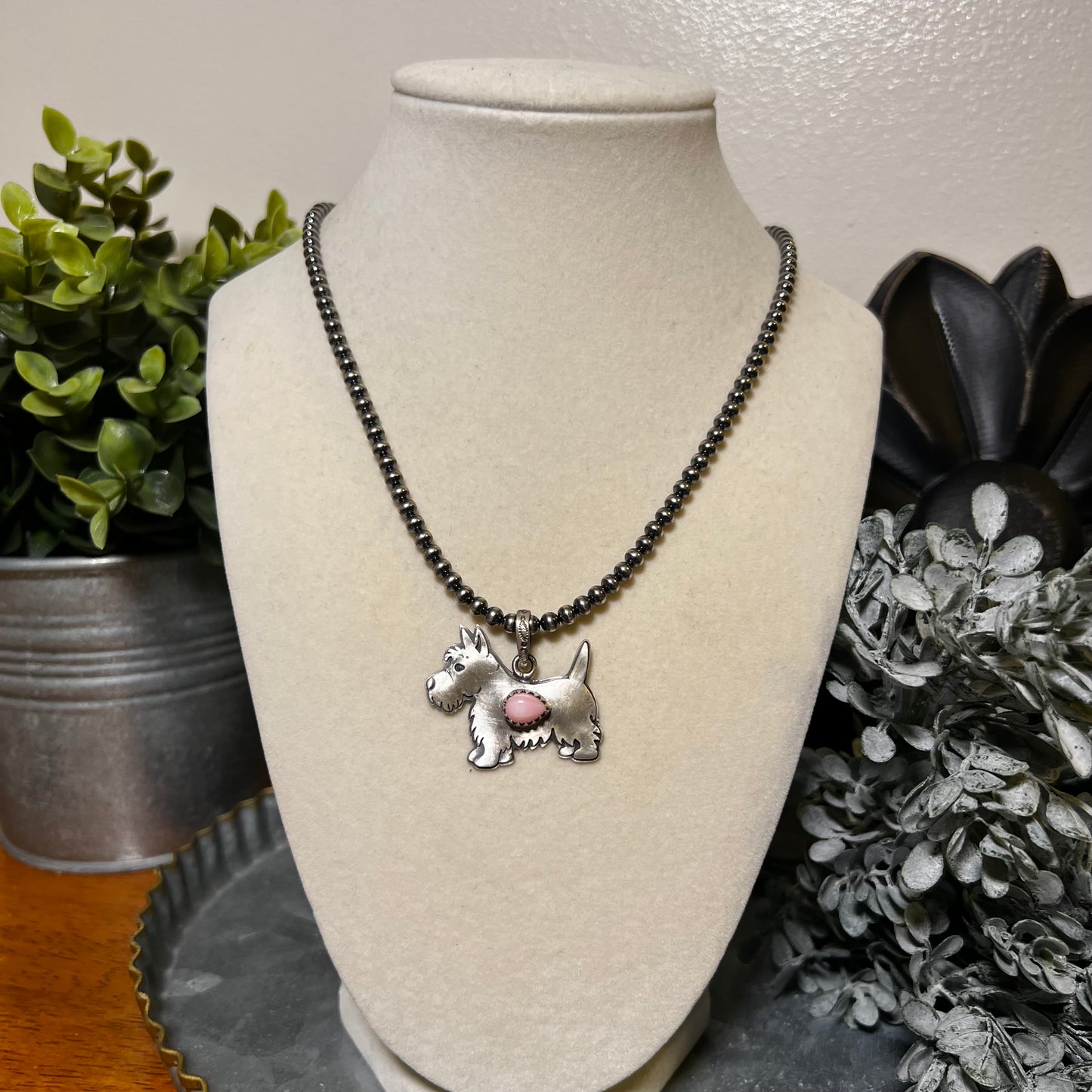 Sterling Silver Queen Conch Scottie Dog Pendant