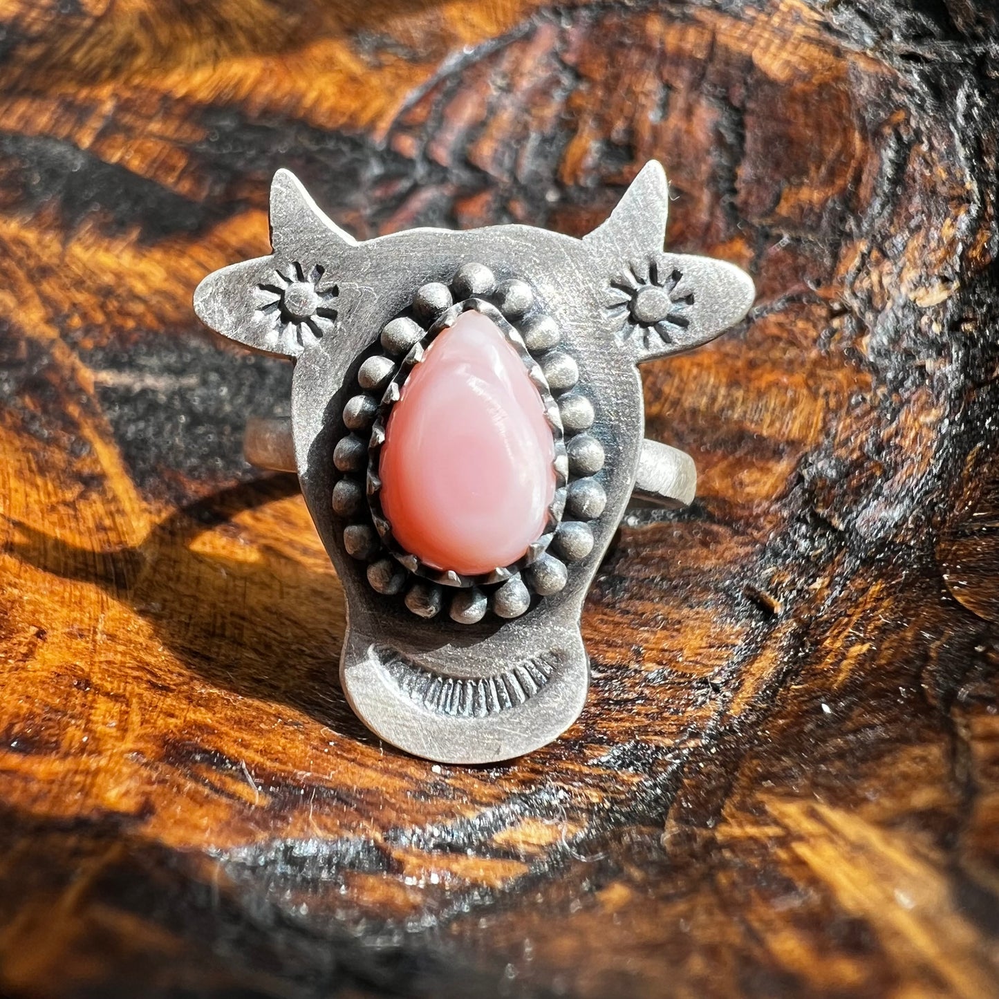 Sterling Silver Queen Conch Cow Ring