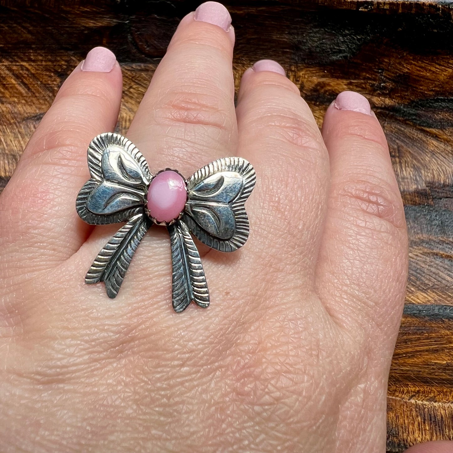 Queen Conch Bow Ring in Sterling Silver – Feminine Southwestern Statement | Size 9