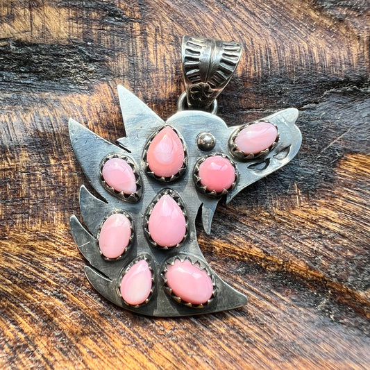 Sterling Silver Queen Conch Wolf Cluster Pendant