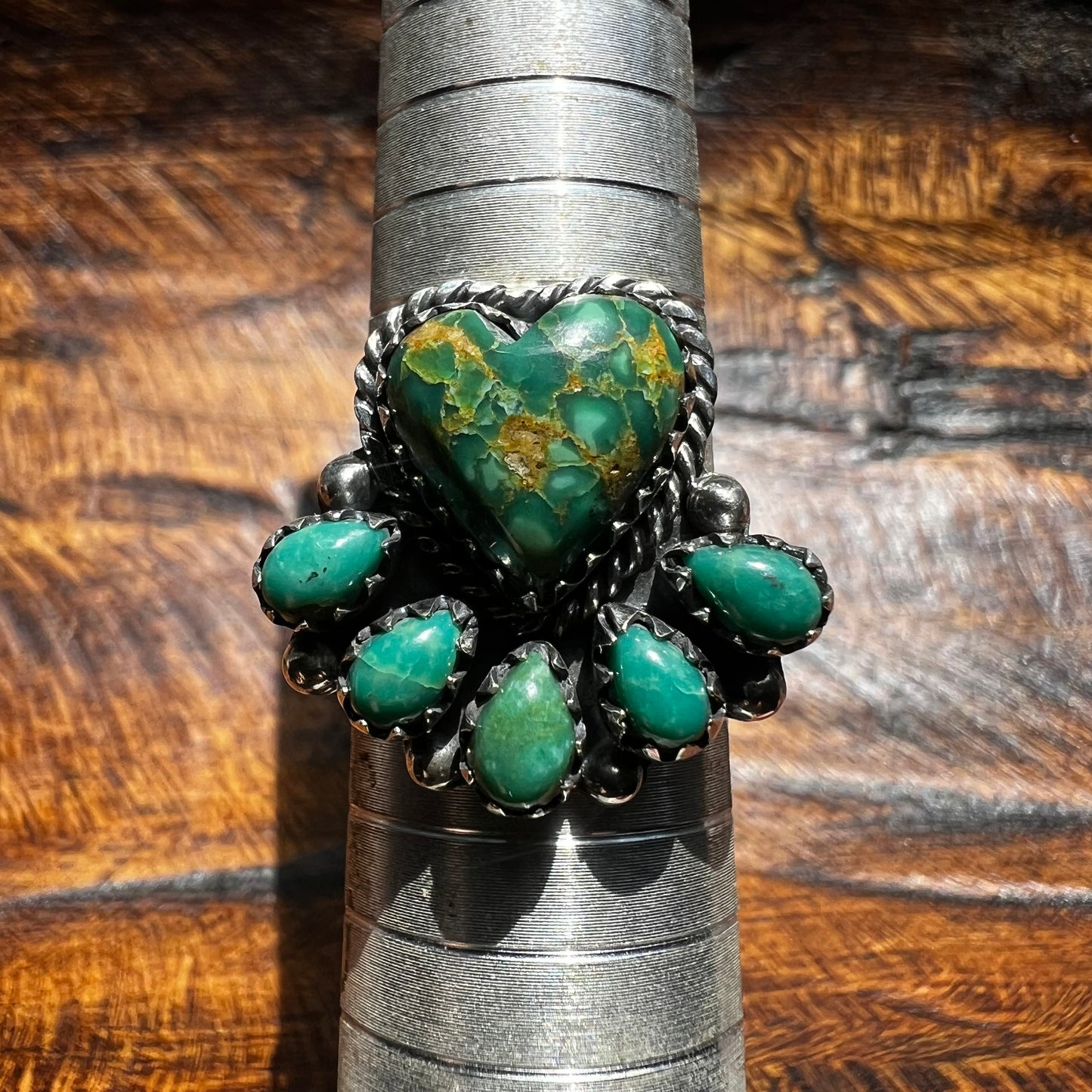 Kingman Turquoise Heart Cluster Ring – Sterling Silver Southwestern Statement | Size 8.75