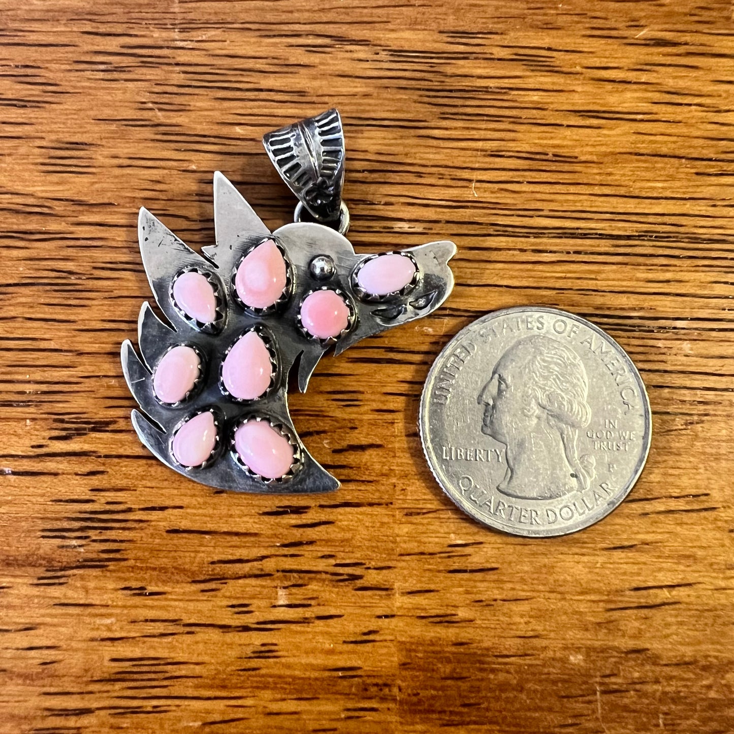 Sterling Silver Queen Conch Wolf Cluster Pendant