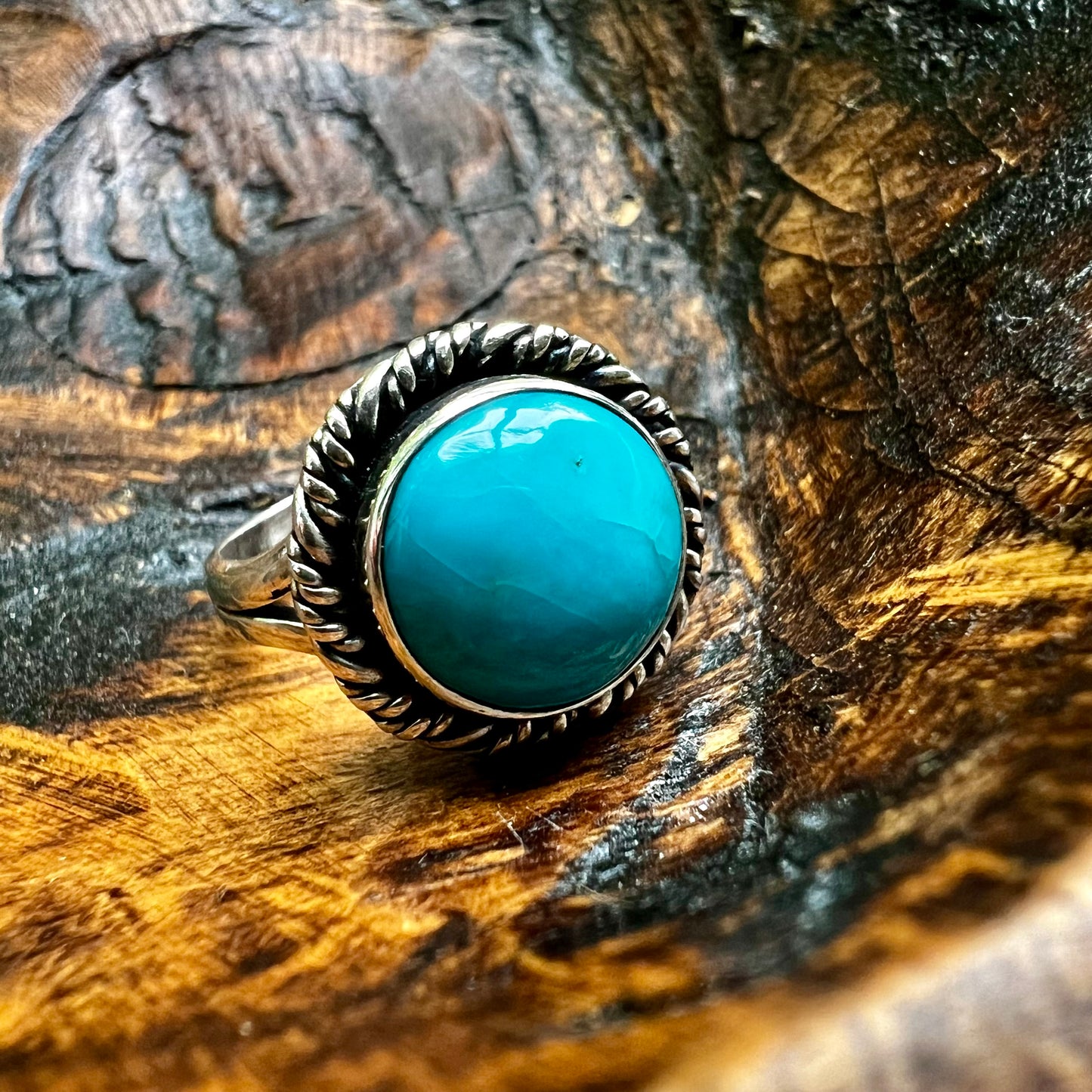 Sterling Silver Kingman Turquoise Ring – Size 8