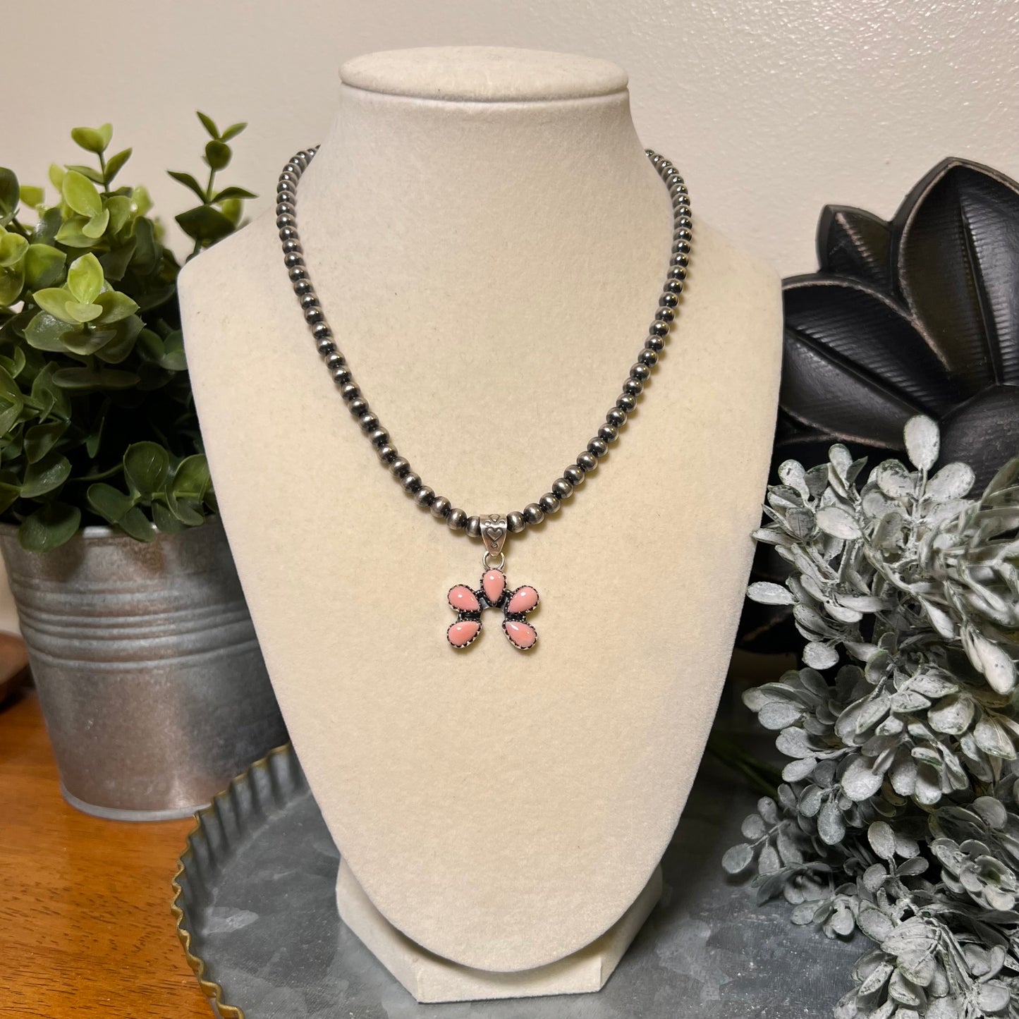 925 Sterling Silver Pink Queen Conch Naja Pendant
