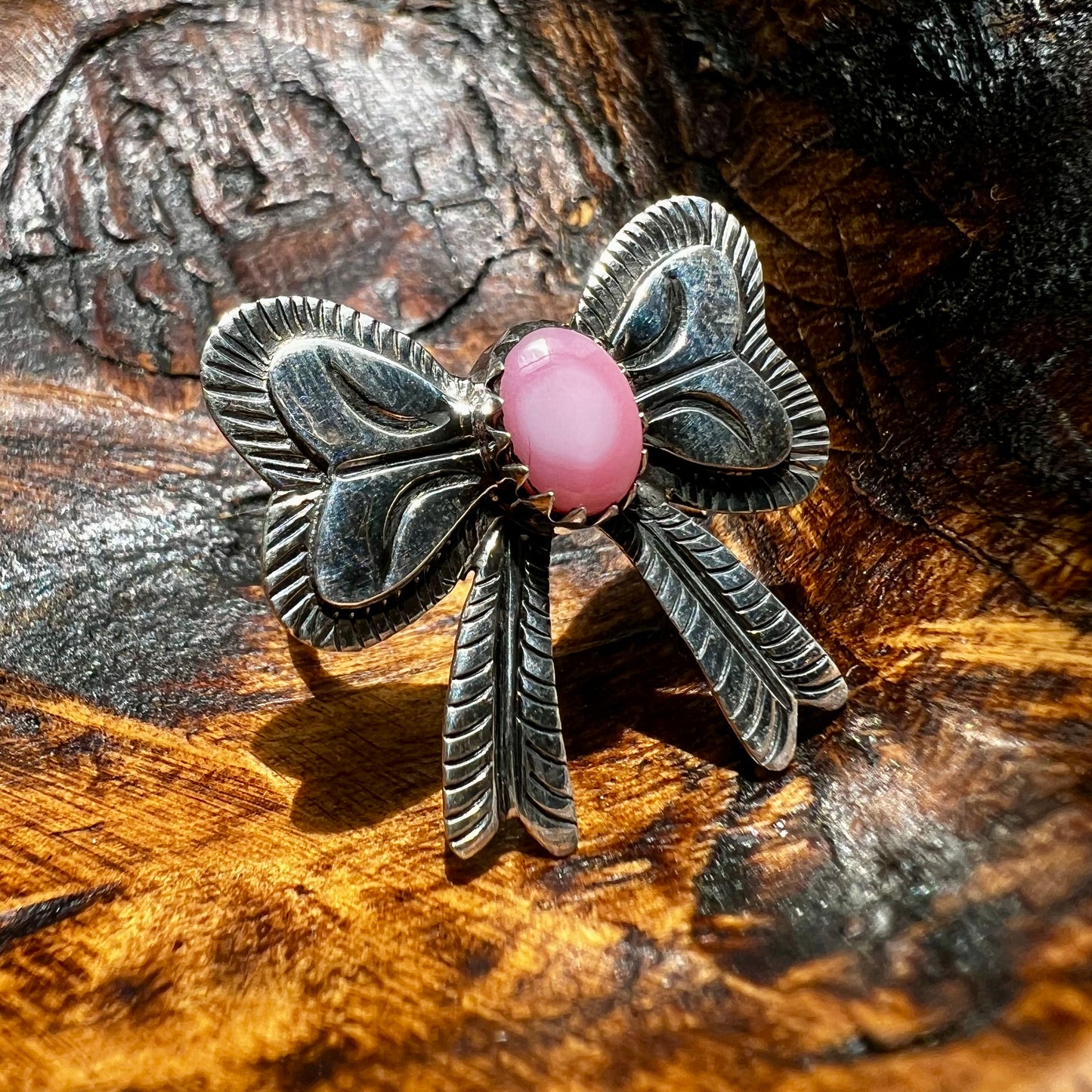 Queen Conch Bow Ring in Sterling Silver – Feminine Southwestern Statement | Size 9