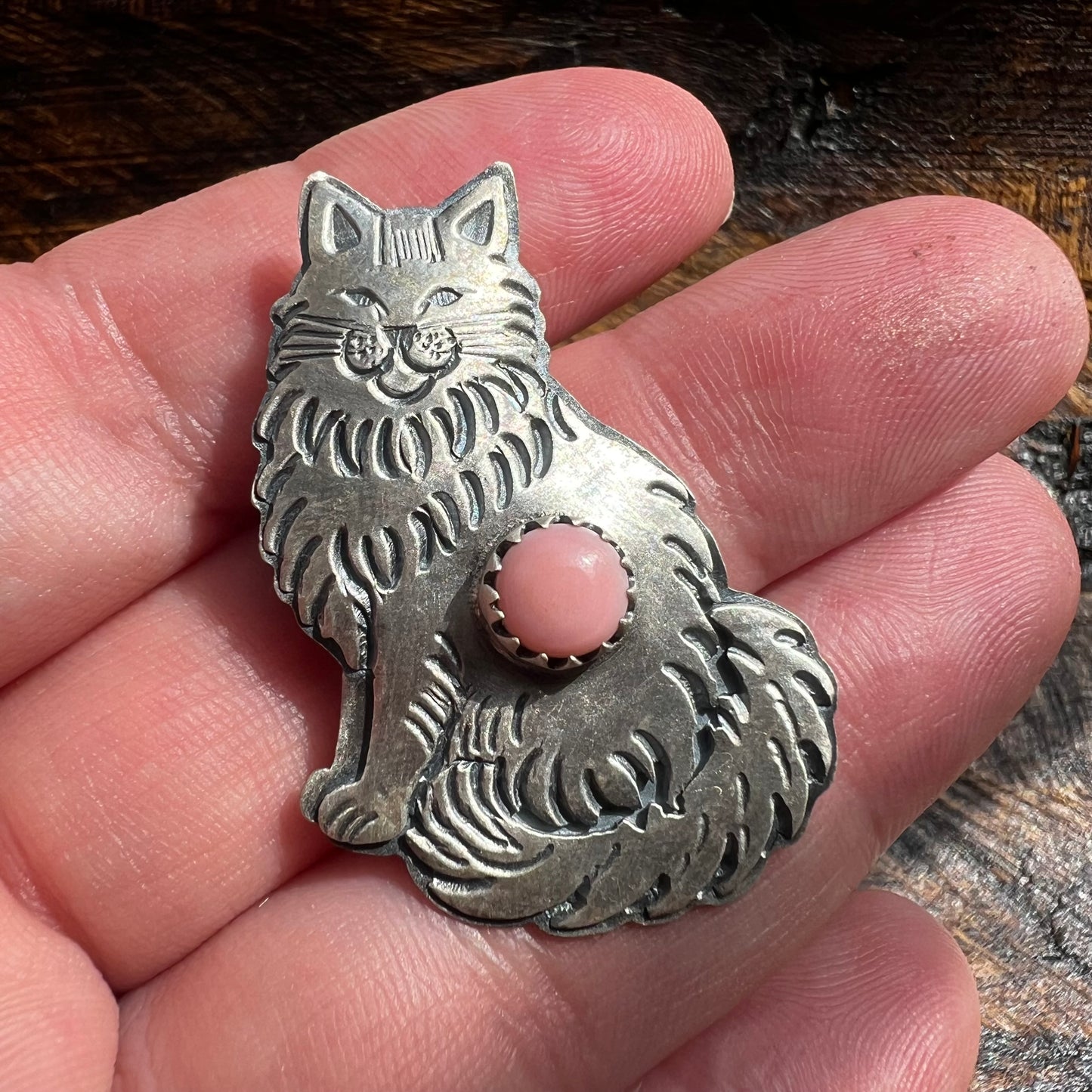 Sterling Silver Queen Conch Long Hair Cat Pendant