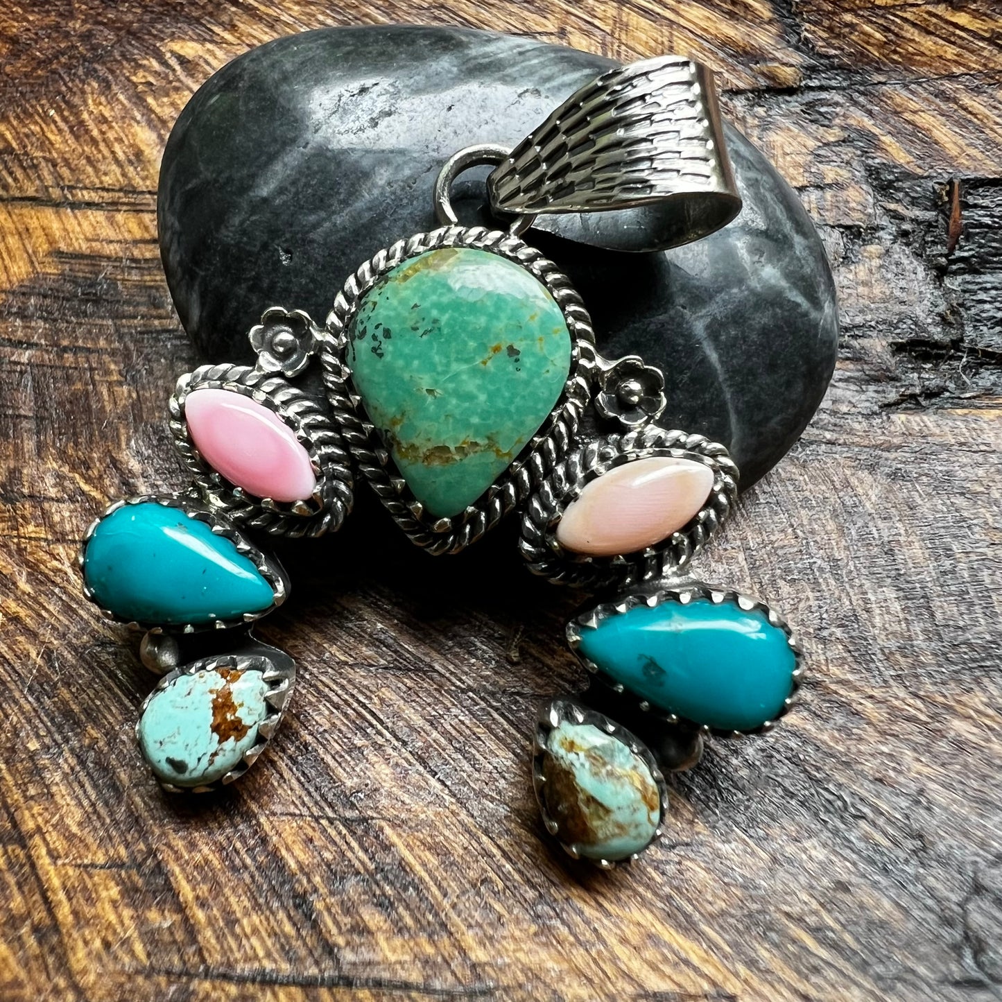 Kingman Turquoise & Queen Conch Naja Pendant