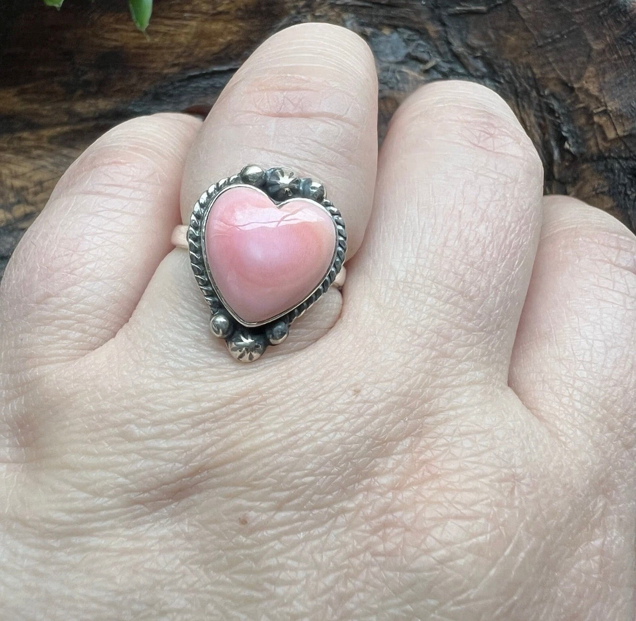 Queen Conch Heart Sterling Silver Ring — Size 7