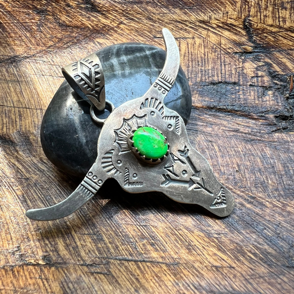 Sterling Silver Steer Head Pendant – Sonoran Gold or White Buffalo