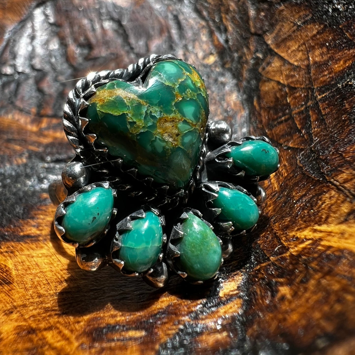 Kingman Turquoise Heart Cluster Ring – Sterling Silver Southwestern Statement | Size 8.75
