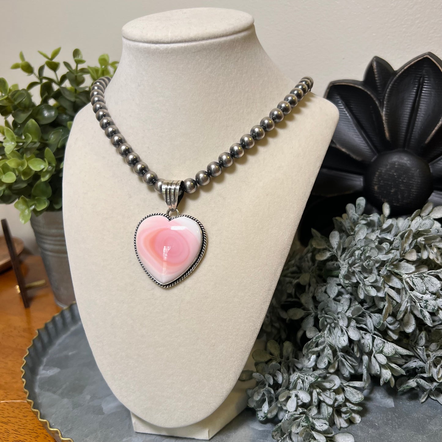 Blush Swirl Queen Conch Heart Pendant