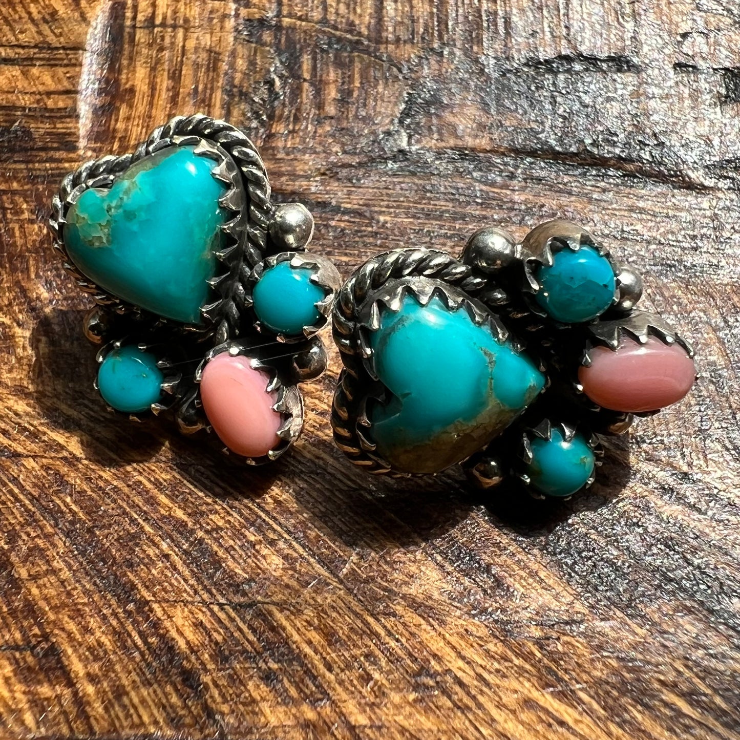 Sterling Silver Turquoise Queen Conch Heart Cluster Stud Earrings