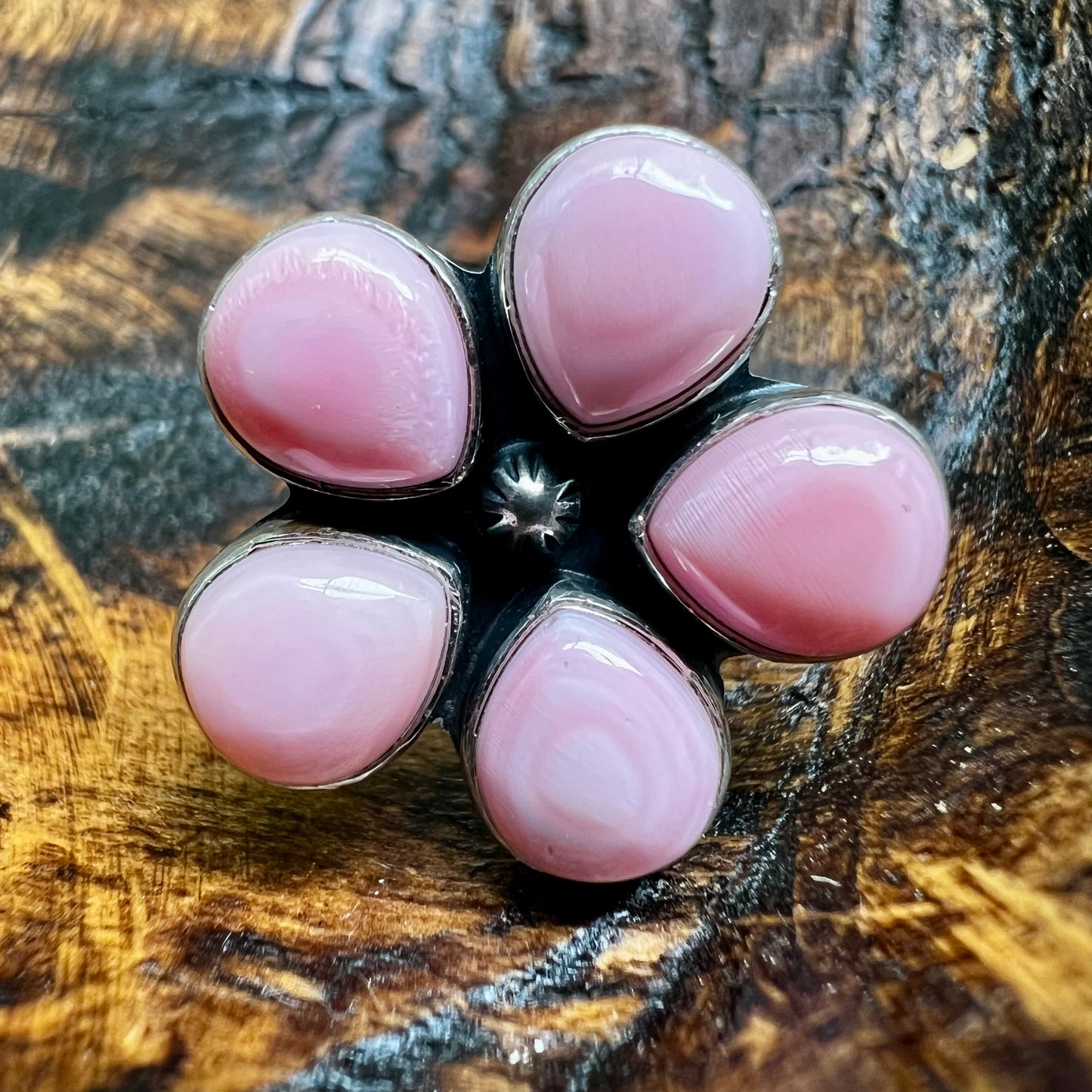 Queen Conch Flower Cluster Sterling Silver Ring – Size 8