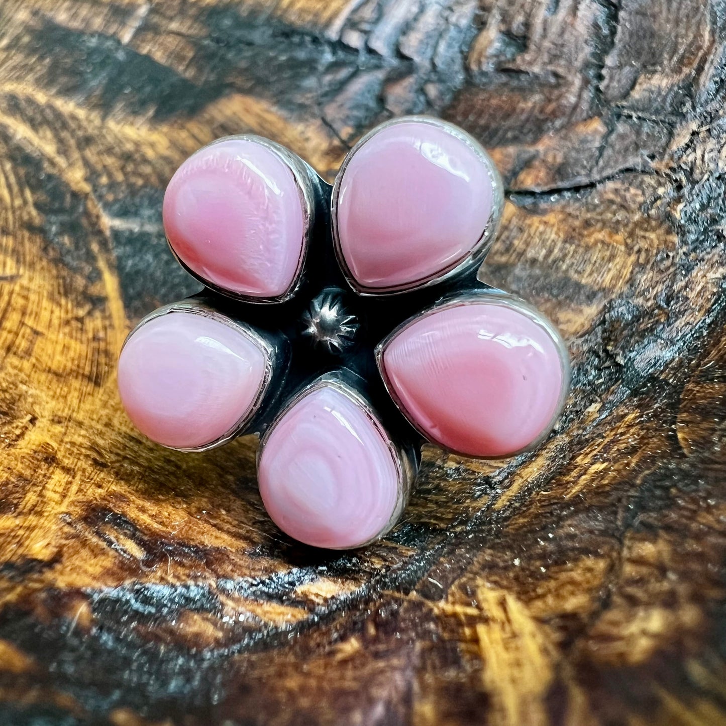 Queen Conch Flower Cluster Sterling Silver Ring – Size 8