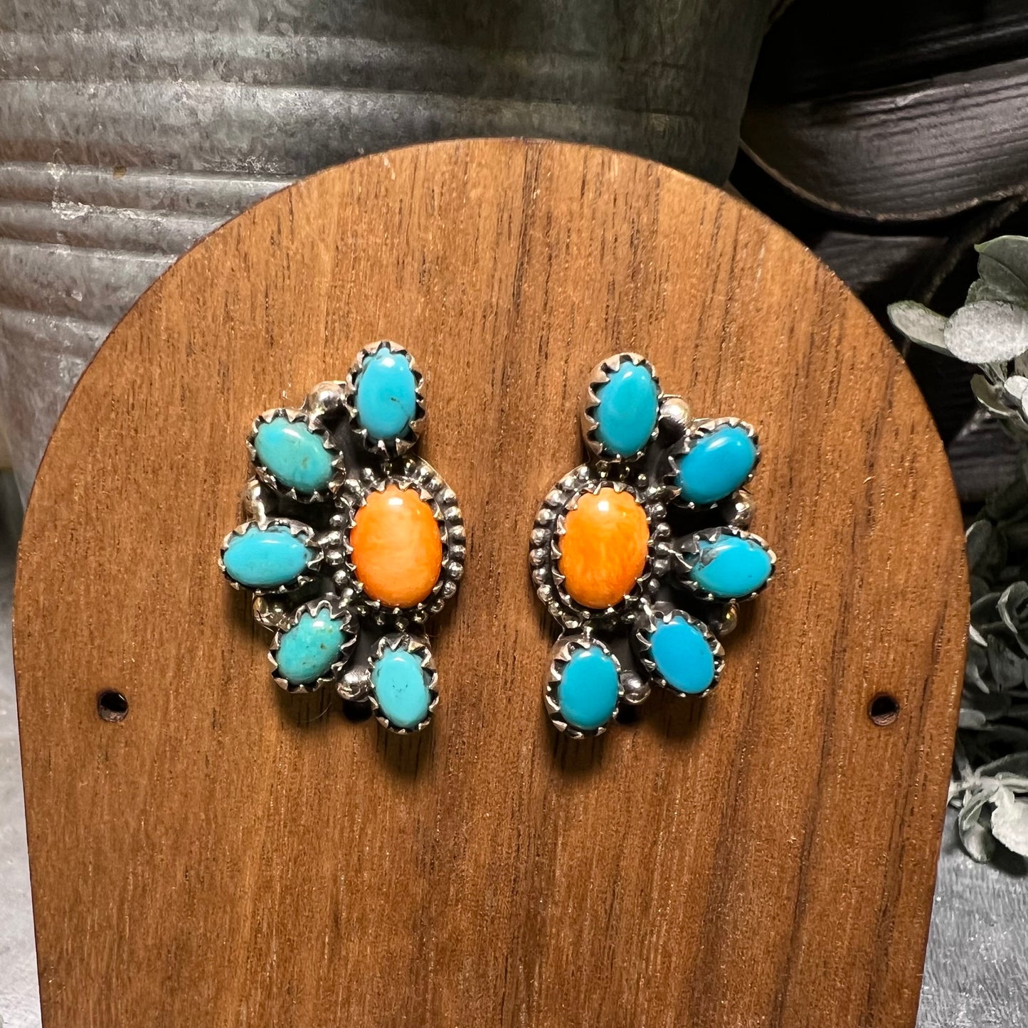 Sterling Silver Kingman Turquoise Spiny Oyster Half Cluster Stud Earrings