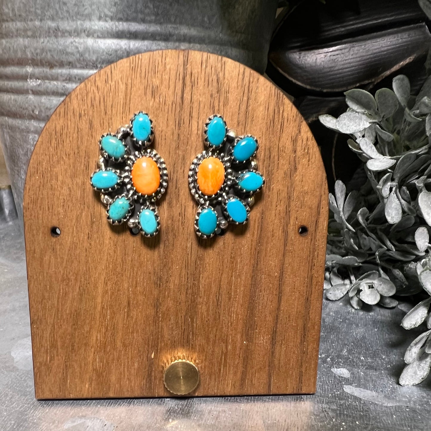 Sterling Silver Kingman Turquoise Spiny Oyster Half Cluster Stud Earrings