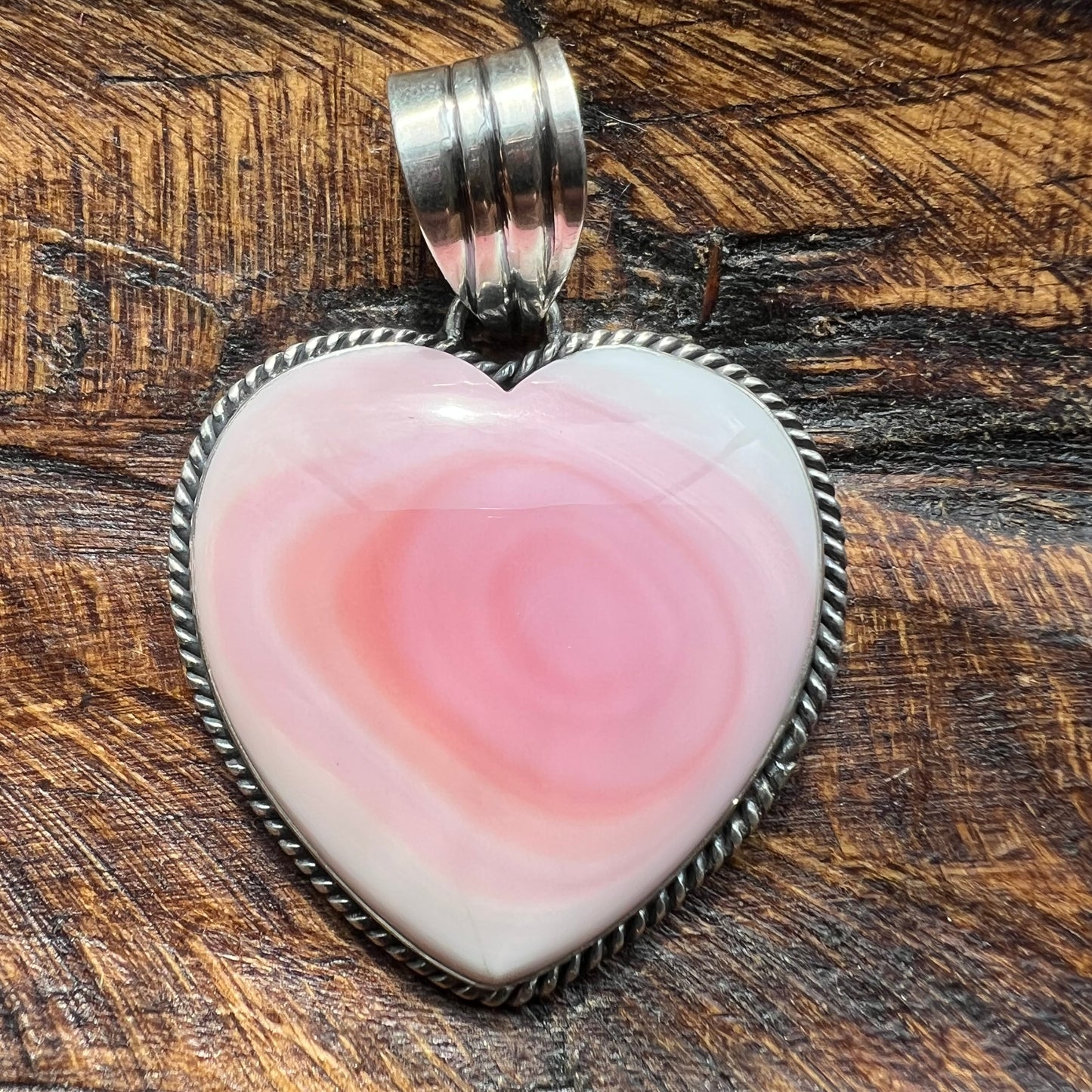 Blush Swirl Queen Conch Heart Pendant