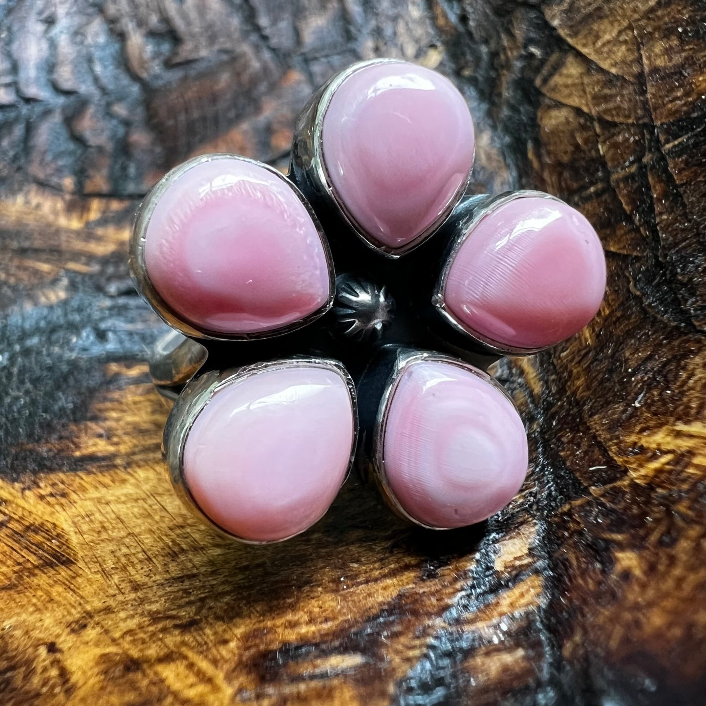 Queen Conch Flower Cluster Sterling Silver Ring – Size 8