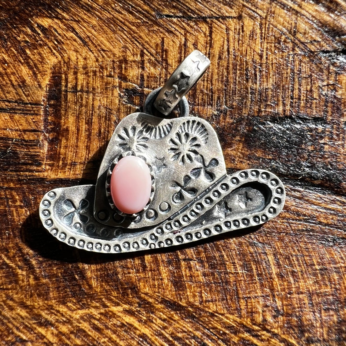 Sterling Silver | Queen Conch Cowboy  Hat Pendant