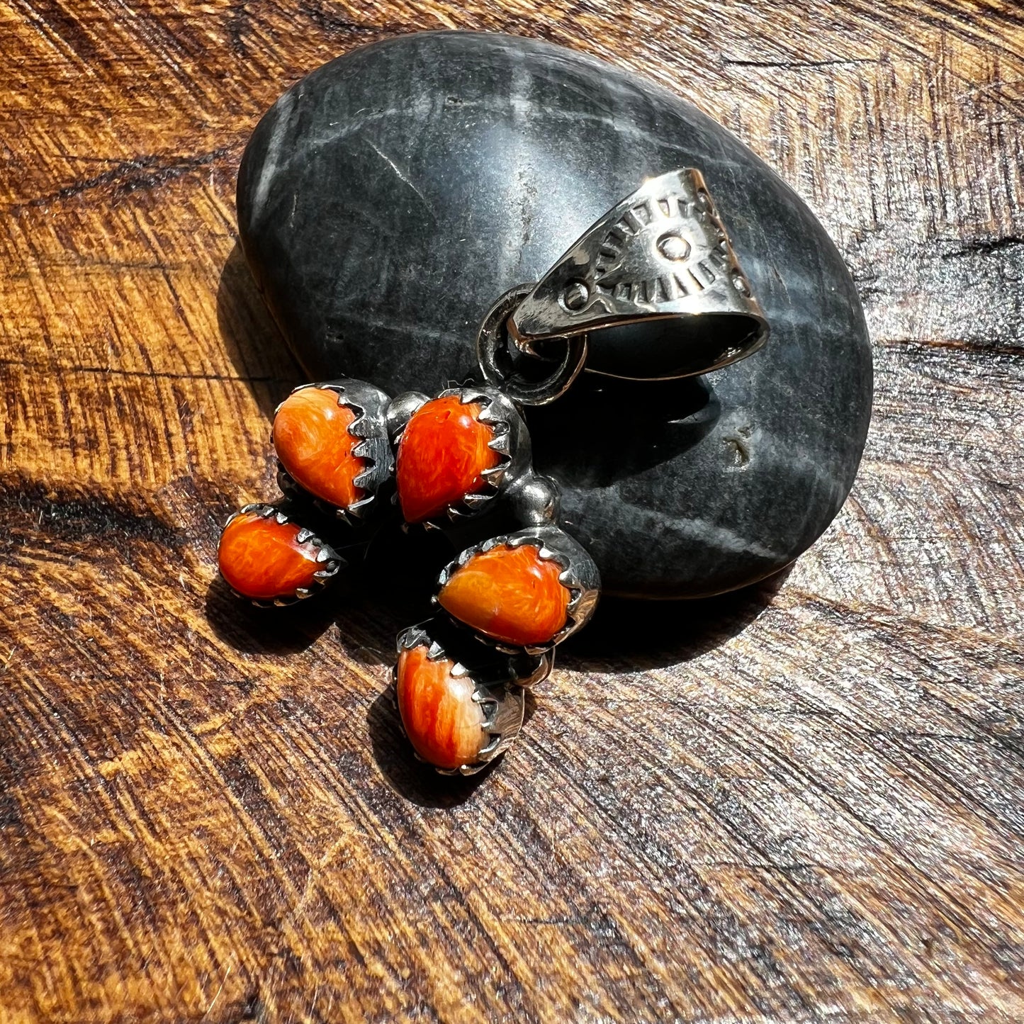 Sterling Silver Spiny Oyster Mini Naja Pendant