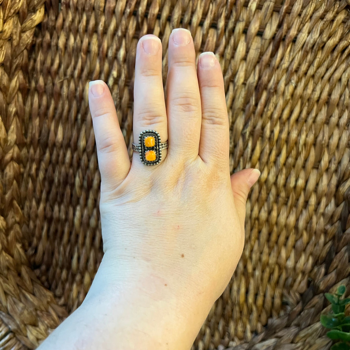 Sterling Silver | Spiny Oyster Double Stone Ring Size 9