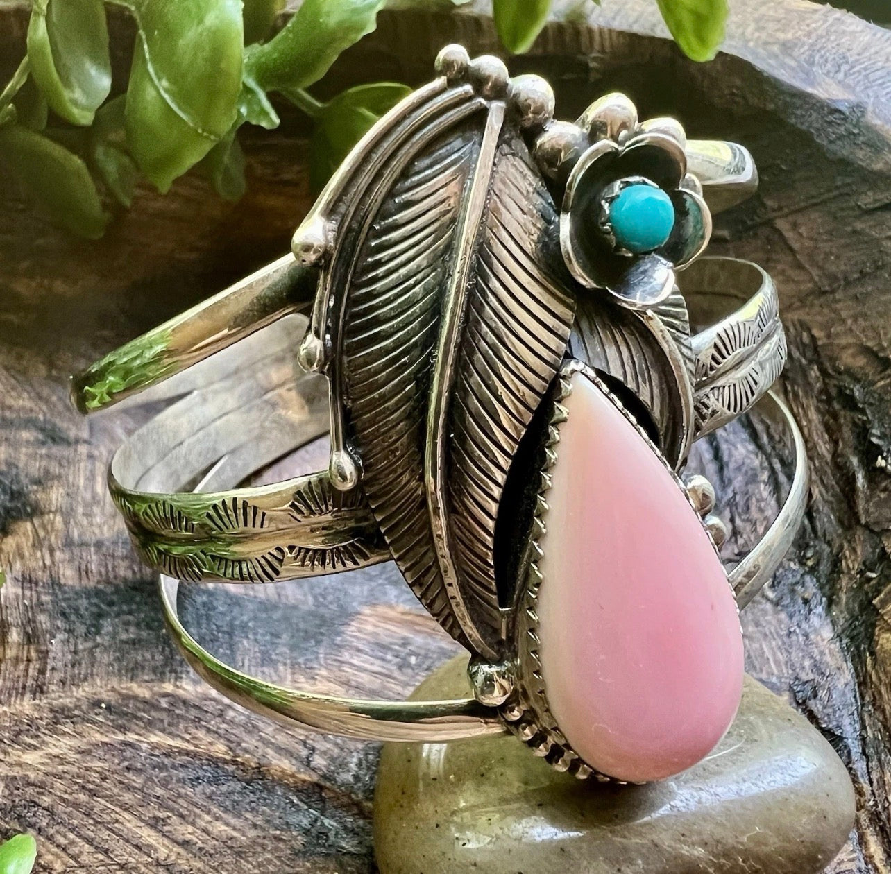 Pink Queen Conch & Kingman Turquoise Sterling Silver Cuff