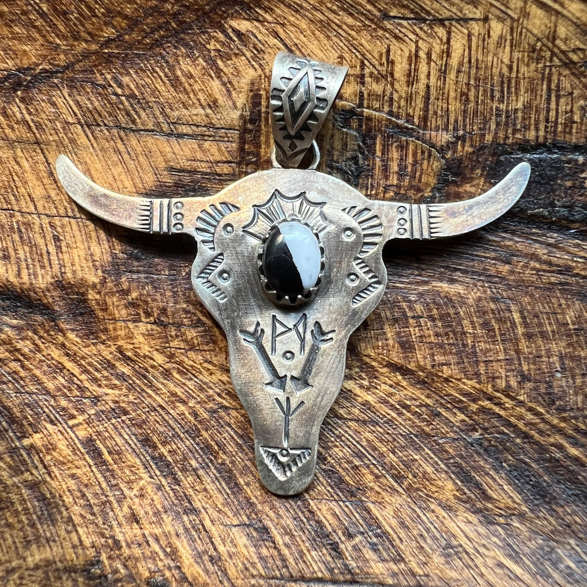 Sterling Silver Steer Head Pendant – Sonoran Gold or White Buffalo