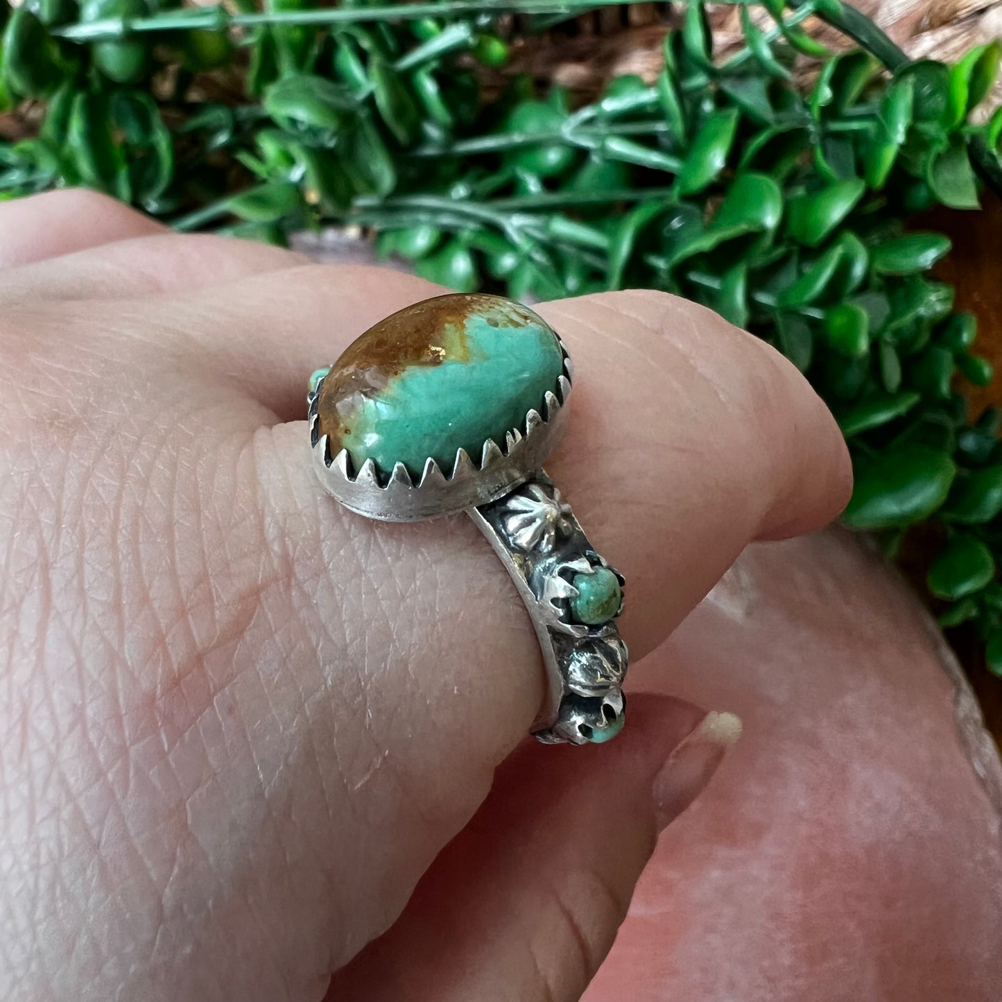 Sterling Silver & Kingman Turquoise Ring | Infinity Band | Size 10.5