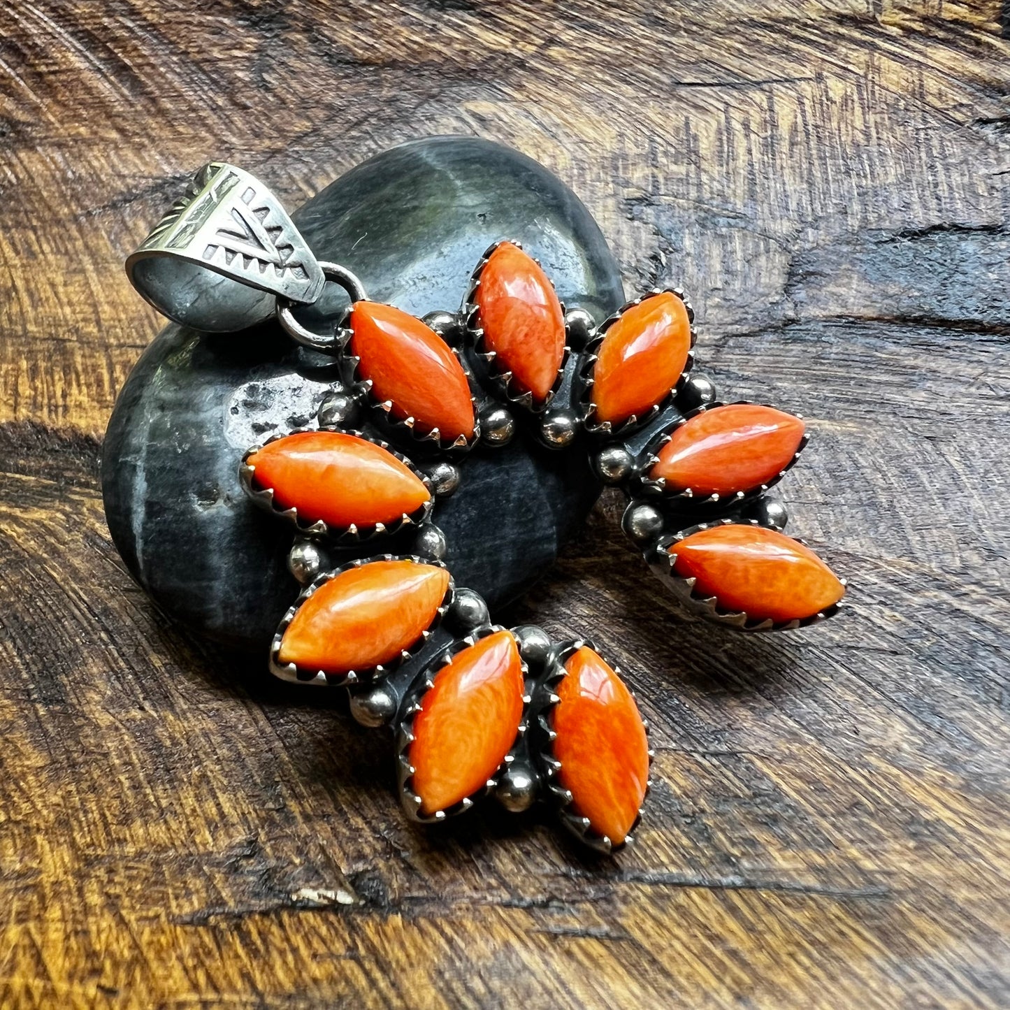 Sterling Silver Spiny Oyster Naja Pendant