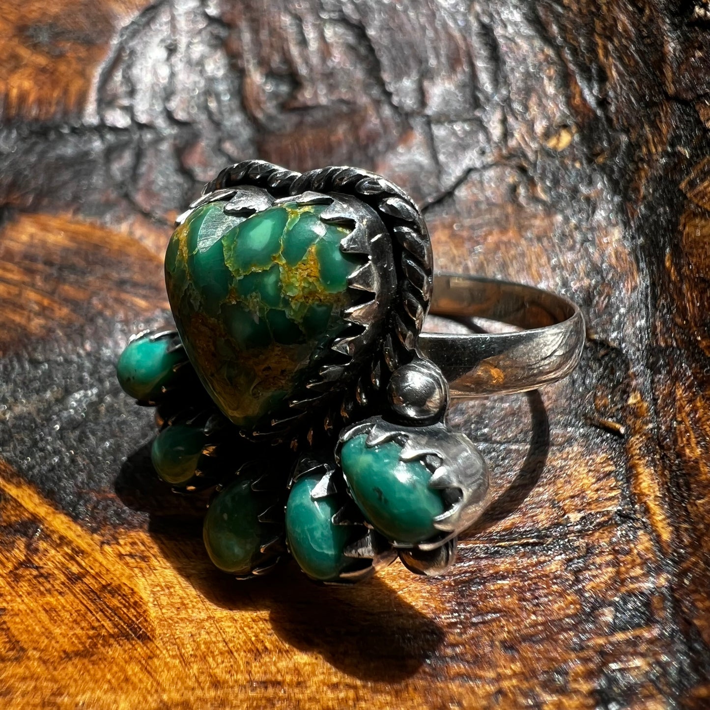 Kingman Turquoise Heart Cluster Ring – Sterling Silver Southwestern Statement | Size 8.75